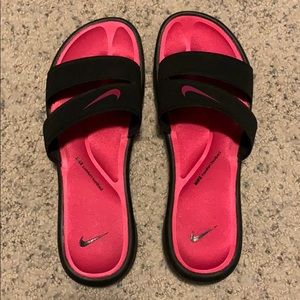 Nike slides